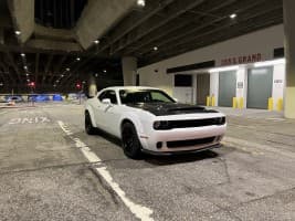 Luis's 2020 Dodge Challenger — photo 2