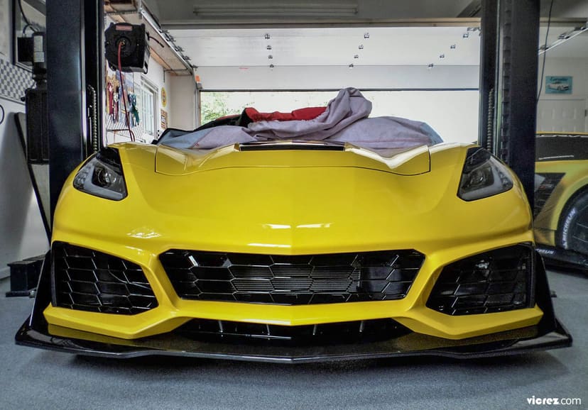 Vicrez VZR1 Polyurethane Front Bumper vz101478 | Chevrolet Corvette C7 2014-2019