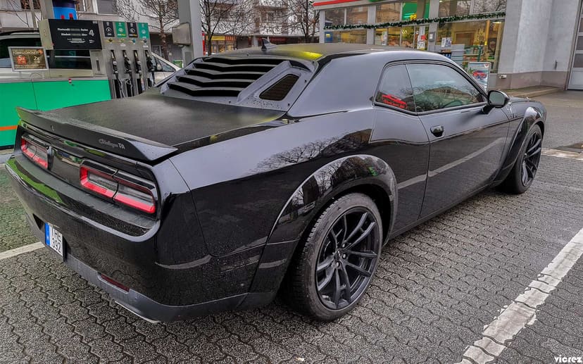 Vicrez RS Style Rear Window Louvers vz101684 | Dodge Challenger 2008-2019