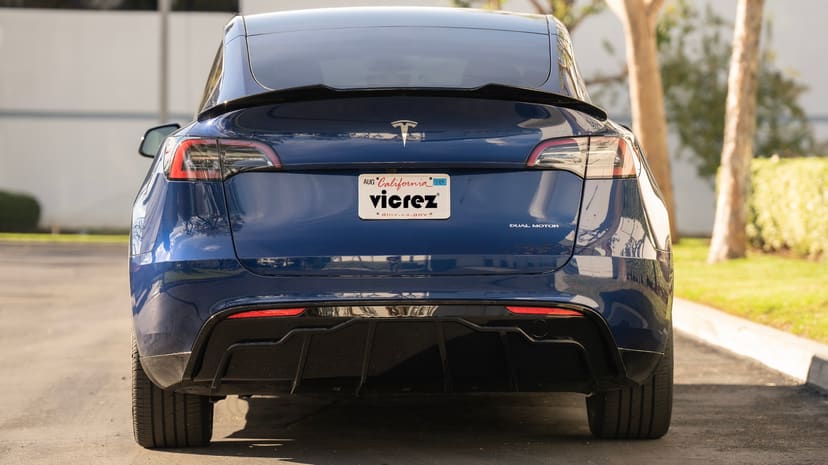 Vicrez V3R Style Full Body Kit vz102479 | Tesla Model Y 2021-2024