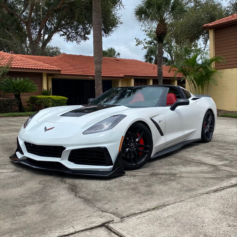 Vicrez VZR1 Polyurethane Front Bumper vz101478 | Chevrolet Corvette C7 2014-2019