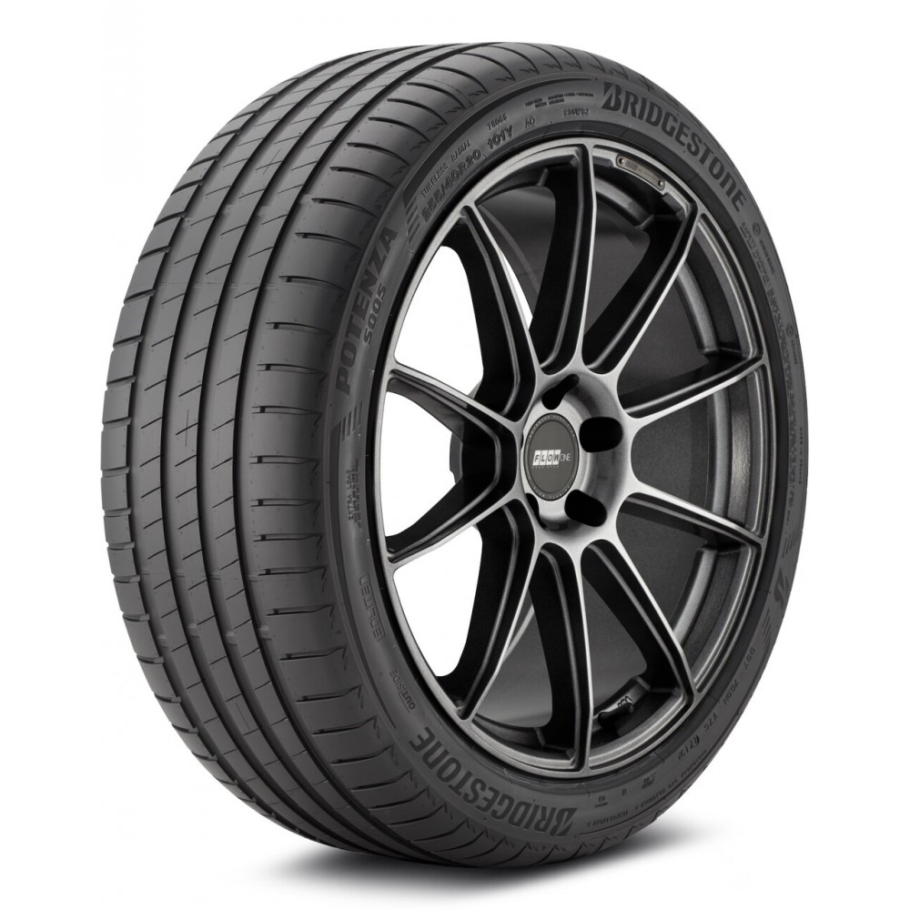 Bridgestone Potenza S005 Black Sidewall Tire (255/40R20 101Y) vzn120391