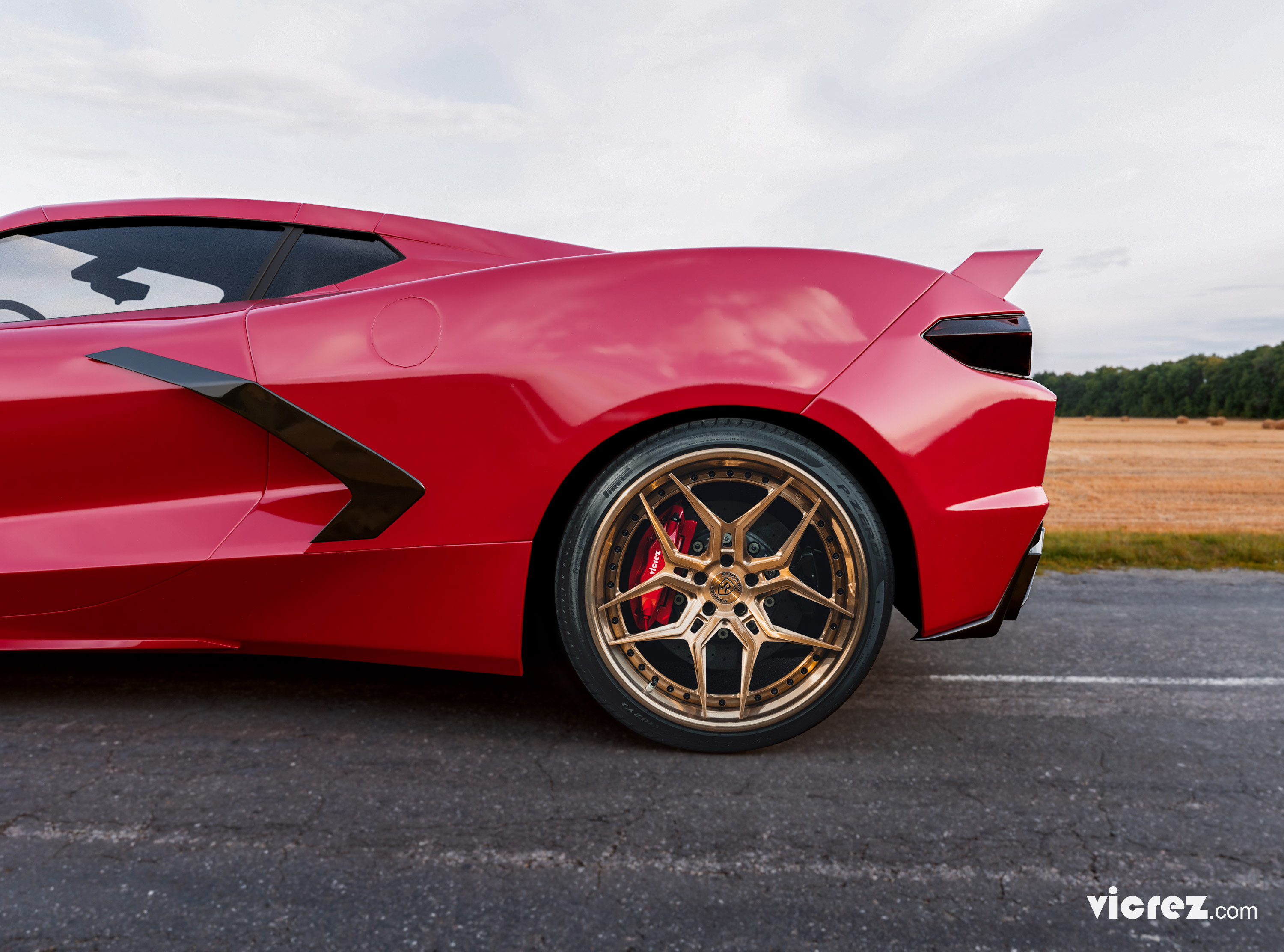 Corvette C8 x Rohana RFG5 Wheels (Finished in Brushed Radiant Copper with Polish Radiant Copper Lip)