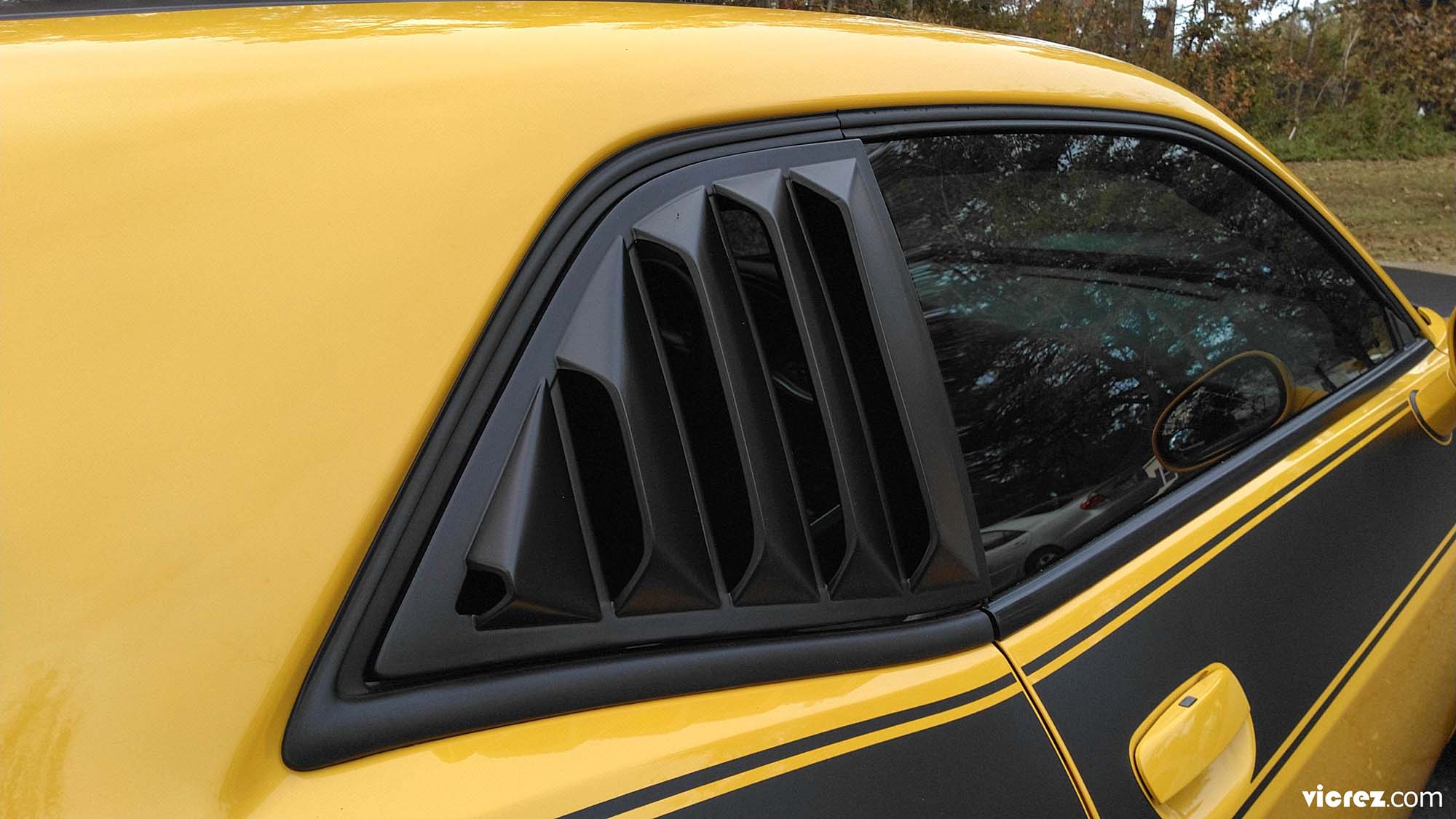 Vicrez LV Style Quarter Window Louvers vz100861 | Dodge Challenger 2008-2019